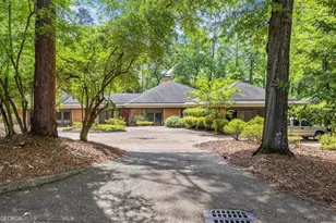 2718 Averett Dr, Columbus, GA 31906 - Photo 2