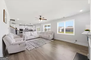 880 Garnet Dr, Acworth, GA 30101 - Photo 2