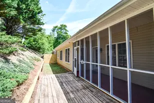 129 Leyland Hills Dr, Clarkesville, GA 30523 - Photo 32