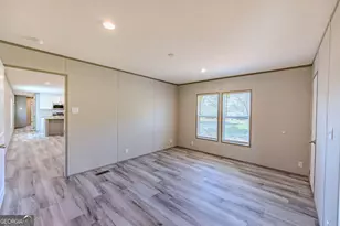 956 Collins Ln, Rentz, GA 31075 - Photo 6