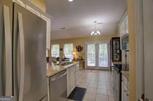811 Shannon Cir NE, Rome, GA 30161 - Photo 8