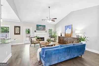 807 Rowe Road, Senoia, GA 30276 - Photo 2