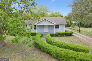 633 Blythe Island Dr, Brunswick, GA 31523 - Photo 2