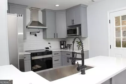 1841 Bayberry Drive SW, Atlanta, GA 30311 - Photo 6
