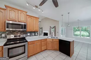 139 Marshas Vineyard, Hampton, GA 30228 - Photo 12
