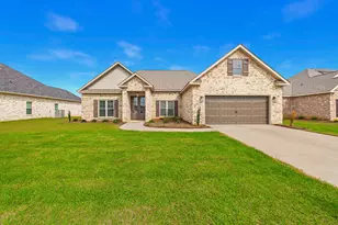 153 Woodwinds Ct, Kathleen, GA 31047 - Photo 2
