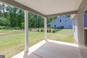 204 Maddington Ct, Senoia, GA 30276 - Photo 28