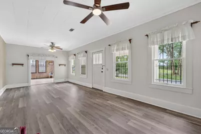 417 E Sellers Street, Douglas, GA 31533 - Photo 8