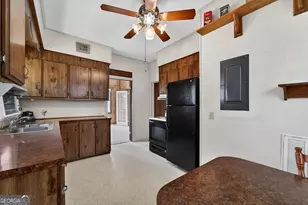 417 E Sellers St, Douglas, GA 31533 - Photo 14