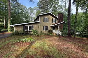 227 W Lakeview Dr, Lagrange, GA 30240 - Photo 2