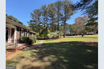 380 Burke Circle, McDonough, GA 30253 - Photo 4