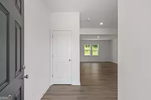 3076 Orwell Dr, Gainesville, GA 30507 - Photo 4