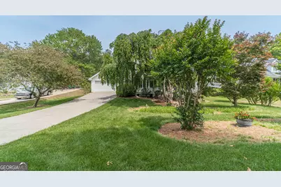 4285 Bending River Trail SW, Lilburn, GA 30047 - Photo 4