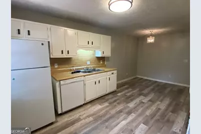 192 Kimberly Way SW #192, Marietta, GA 30064 - Photo 4