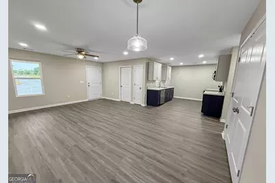 313 Airman Boulevard, Warner Robins, GA 31088 - Photo 8