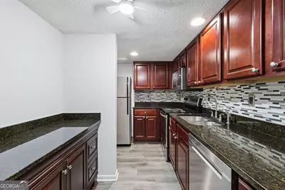 6900 Roswell Road #Q6, Atlanta, GA 30328 - Photo 14