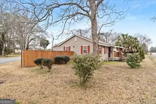 25 Martin Luther King Jr Blvd, Hawkinsville, GA 31036 - Photo 2