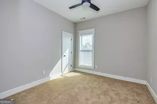 1678 Dorsey Ave, East Point, GA 30344 - Photo 18