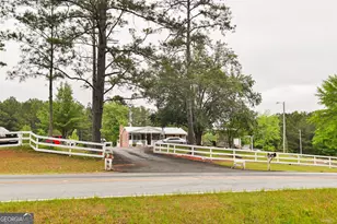 298 Millard Farmer Rd, Newnan, GA 30263 - Photo 40