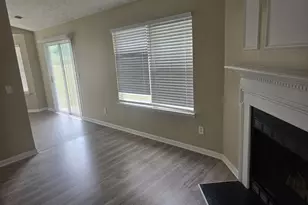 1660 Creek Crossing SE, Conyers, GA 30094 - Photo 8