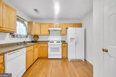 1289 Labrador Lane, Riverdale, GA 30296 - Photo 10
