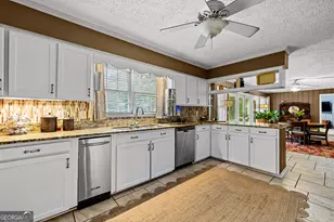 501 Pineview Terrace, Lagrange, GA 30240 - Photo 14