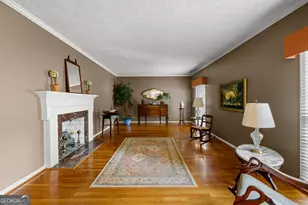 501 Pineview Terrace, Lagrange, GA 30240 - Photo 8
