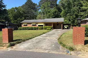 1344 Oakdale Dr, Griffin, GA 30224 - Photo 2