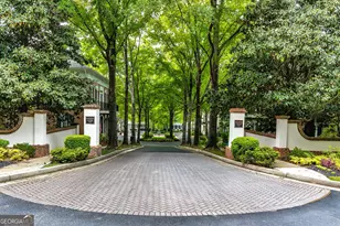 221 N Cove Dr, Peachtree City, GA 30269 - Photo 1
