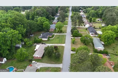 2243 Timber Lane, Snellville, GA 30078 - Photo 10