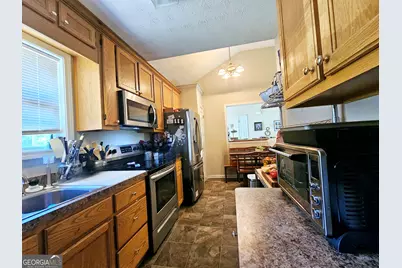 252 Emerald Pointe Drive, Carrollton, GA 30116 - Photo 8