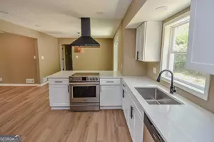 1545 Oakhill Dr, Griffin, GA 30223 - Photo 8