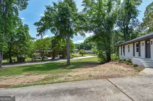 1545 Oakhill Dr, Griffin, GA 30223 - Photo 42