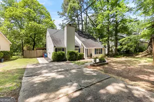 285 Edgewater Dr, Macon, GA 31220 - Photo 2