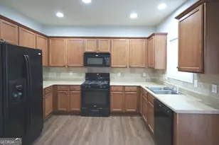 442 Crestmont Ln, Canton, GA 30114 - Photo 6