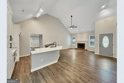 77 Paces Landing Way, Newnan, GA 30263 - Photo 2