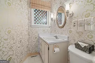 180 St Clair Dr, Saint Simons, GA 31522 - Photo 20