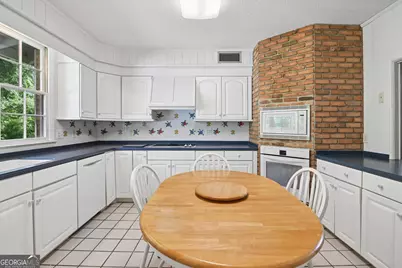 180 Saint Clair Drive, Saint Simons, GA 31522 - Photo 10