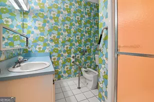 180 St Clair Dr, Saint Simons, GA 31522 - Photo 18