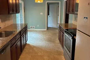 3097 Jodeco Dr, Jonesboro, GA 30236 - Photo 4