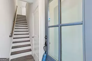 140 Color Cir, Atlanta, GA 30317 - Photo 2