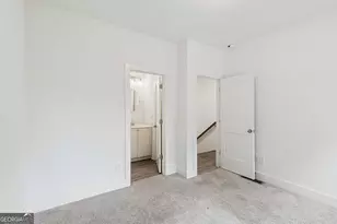 140 Color Cir, Atlanta, GA 30317 - Photo 8