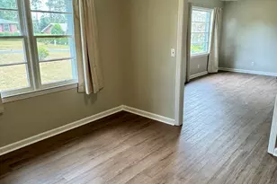 300 W Columbia Ave, Lyons, GA 30436 - Photo 4