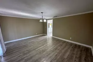 41 W Georgia Ave, Denton, GA 31532 - Photo 2