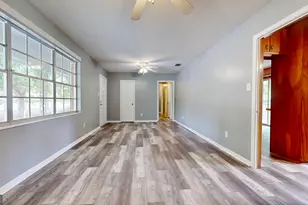 402 Pineview Dr, Waycross, GA 31501 - Photo 12