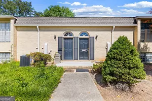 5400 Roswell Rd, Sandy Springs, GA 30342 - Photo 4