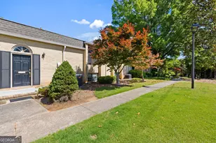5400 Roswell Rd, Sandy Springs, GA 30342 - Photo 2