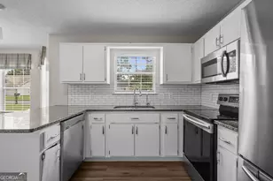 203 McQueen Cir, Saint Marys, GA 31558 - Photo 12