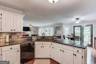 870 Connell Ln, Lawrenceville, GA 30044 - Photo 14