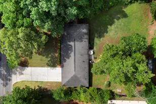 212 Sherwood Dr, Calhoun, GA 30701 - Photo 4
